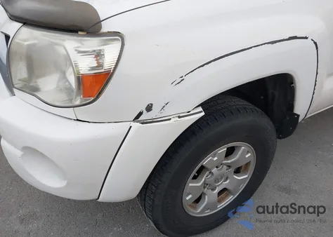 2010 Toyota Tacoma Prerunner V6 z USA, uszkodzony, nr VIN 3TMJU4GN6AM096460